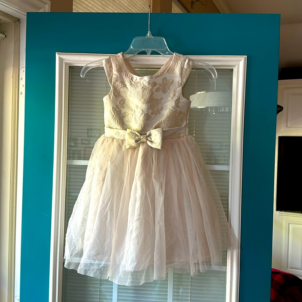Lilt Girls Formal Dress size 6